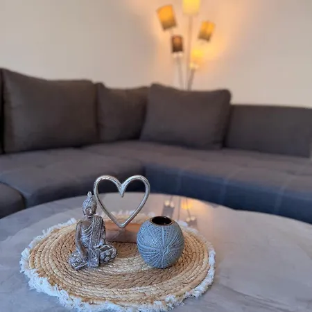 2-raum Mit Kueche, Waschmaschine, Tv & Wlan Apartment