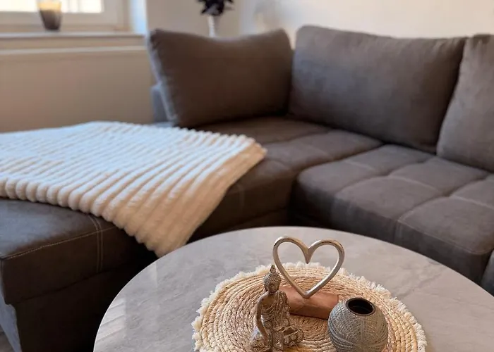 2-raum Mit Kueche, Waschmaschine, Tv & Wlan * Chemnitz